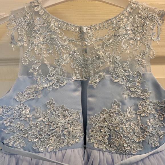 Dress - Picture 4 of 6